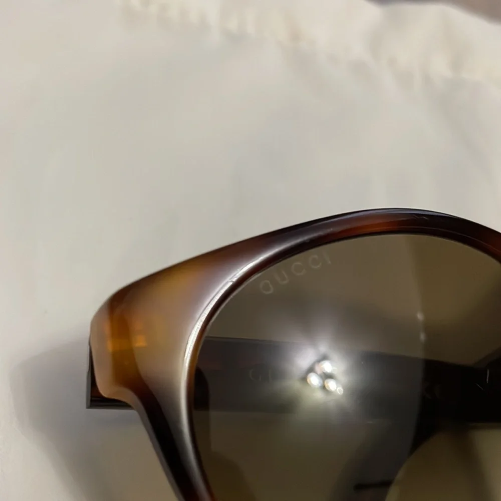 🎉HOST PICK🎉 Gucci Sunglasses